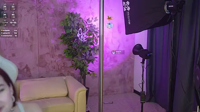 Britney054 online show from 03-01-25, 08:34