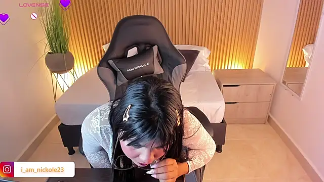 nicky peyton online show from 02-20-25, 03:23