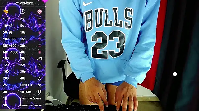 Snapshot of Ares_ttoter chatting on 12-16-24, 11:12 Ares ttoter online show from 12-16-24, 11:12