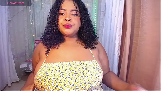 Snapshot of Ana_off_alana chatting on 09-30-25, 10:37 Ana off alana online show from 09-30-25, 10:37