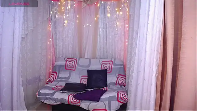 Snapshot of Ana_off_alana chatting on 10-09-25, 10:41 Ana off alana online show from 10-09-25, 10:41