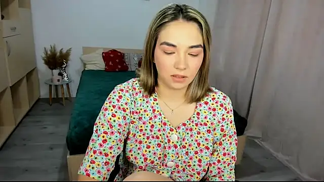 Alexa Dolly12 online show from 01-06-26, 07:45