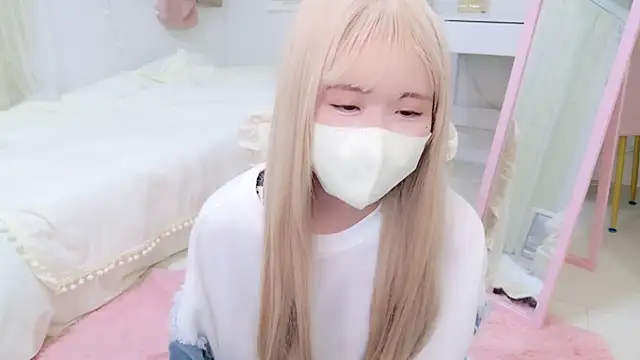 Sayuringo  online show from 03-11-25, 02:29