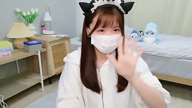 Sayuringo  online show from 10-15-25, 11:10