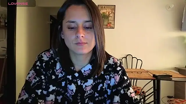 Alice milf  online show from 09-24-25, 02:42