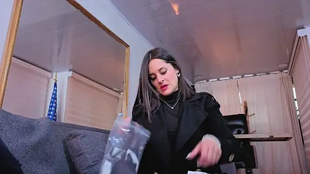 Alice milf  online show from 10-16-25, 11:11