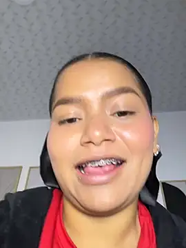 Snapshot of loly_marce chatting on 03-22-26, 09:29 loly marce online show from 03-22-26, 09:29