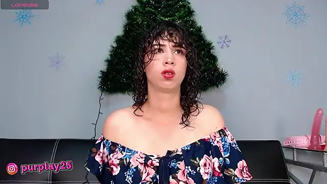 Snapshot of purplay_98 chatting on 12-26-24, 03:53 purplay 98 online show from 12-26-24, 03:53