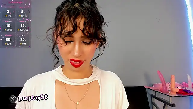 Snapshot of purplay_98 chatting on 01-21-25, 09:46 purplay 98 online show from 01-21-25, 09:46