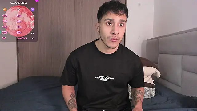 Snapshot of JayMarcos_ chatting on 12-10-24, 05:50 JayMarcos online show from 12-10-24, 05:50