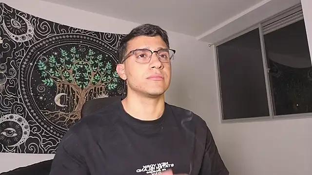 Snapshot of JayMarcos_ chatting on 10-07-25, 01:03 JayMarcos online show from 10-07-25, 01:03