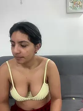cloe small online show from 02-04-25, 04:15