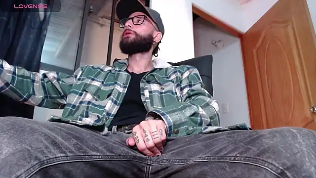 ren stipee online show from 02-27-25, 05:56