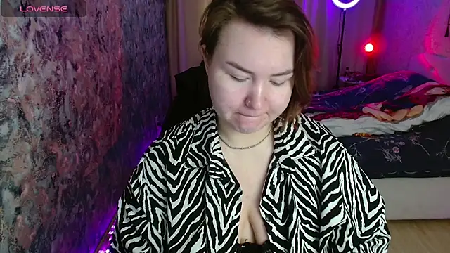 Snapshot of Jenny_Fox chatting on 03-04-26, 04:07 Jenny Fox online show from 03-04-26, 04:07