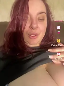 Snapshot of lairarose chatting on 04-25-26, 07:33 lairarose online show from 04-25-26, 07:33
