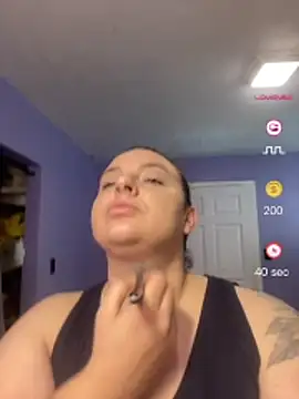 Snapshot of lairarose chatting on 07-15-26, 01:27 lairarose online show from 07-15-26, 01:27