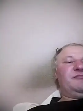 Snapshot of Grasul78 chatting on 11-18-25, 04:00 Grasul78 online show from 11-18-25, 04:00