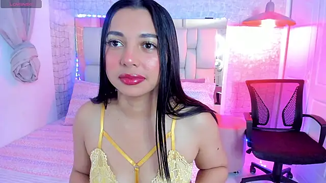AlexandraaMillerr online show from 01-08-25, 10:59
