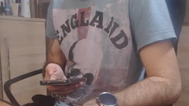uncutguy01 online show from 12-19-24, 06:45