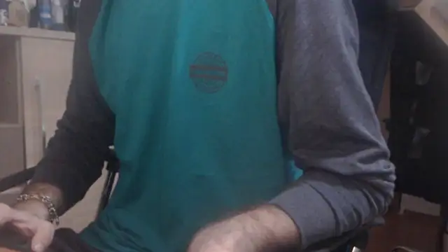 uncutguy01 online show from 12-26-24, 06:52