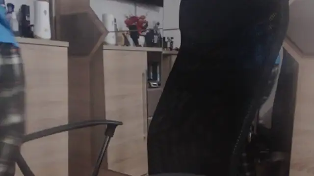 uncutguy01 online show from 12-28-24, 07:11