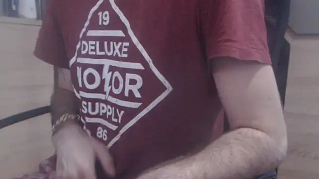 uncutguy01 online show from 01-04-25, 08:28