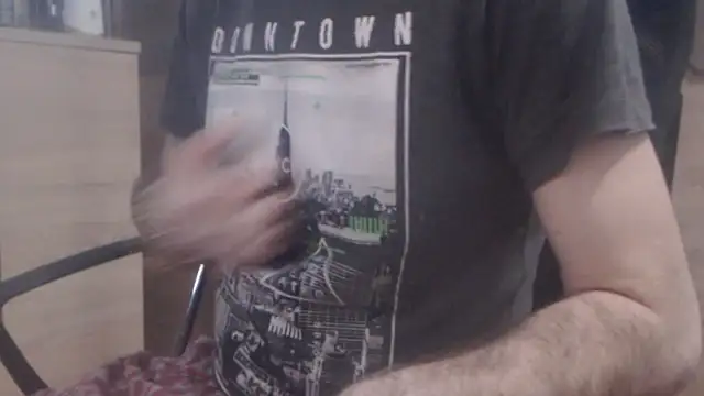 uncutguy01 online show from 01-04-25, 03:39