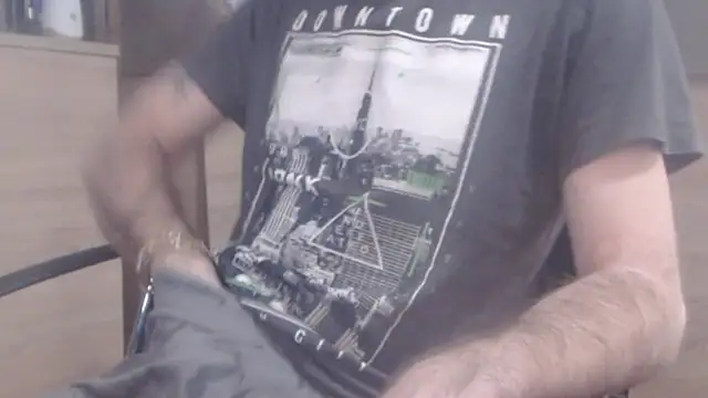 uncutguy01 online show from 01-05-25, 01:04
