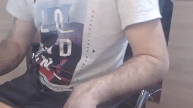 uncutguy01 online show from 01-08-25, 09:42