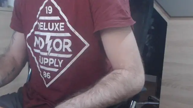 uncutguy01 online show from 01-16-25, 05:32