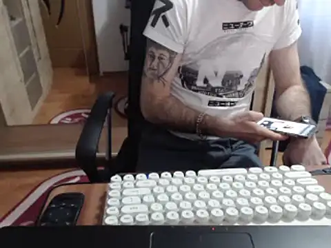 uncutguy01 online show from 03-08-25, 06:10