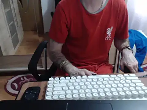 uncutguy01 online show from 03-12-25, 10:48