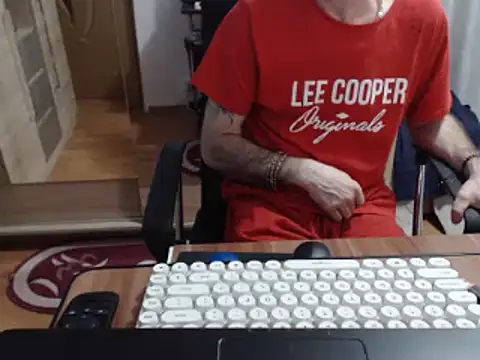 uncutguy01 online show from 03-14-25, 05:57