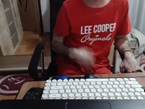 uncutguy01 online show from 03-15-25, 04:21