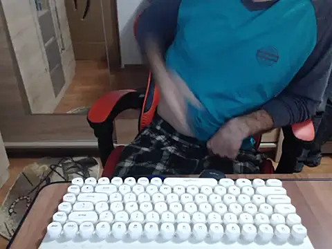 uncutguy01 online show from 10-26-25, 05:46