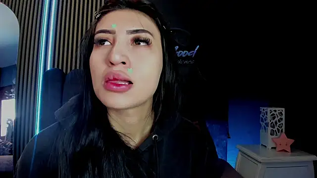 Nicolette ks  online show from 06-26-26, 05:01