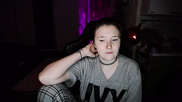 Kira Bakker online show from 03-11-25, 10:20