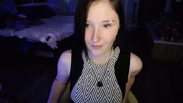 Kira Bakker online show from 10-02-25, 11:45