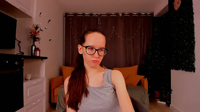 BettyBrowni online show from 01-26-25, 04:09