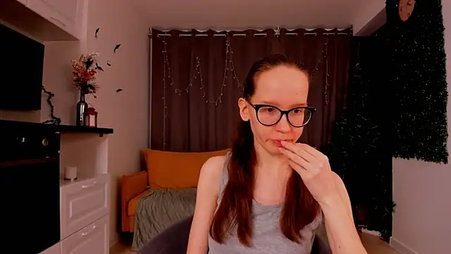 BettyBrowni online show from 01-26-25, 07:09