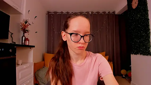 BettyBrowni online show from 01-27-25, 04:11