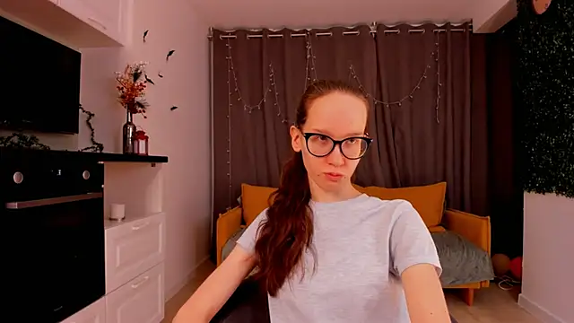 BettyBrowni online show from 01-29-25, 04:08