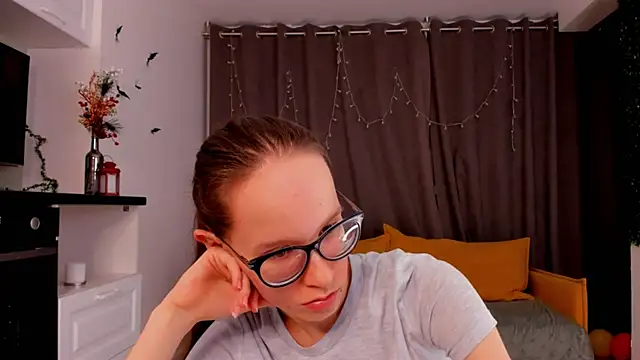 BettyBrowni online show from 01-29-25, 10:11