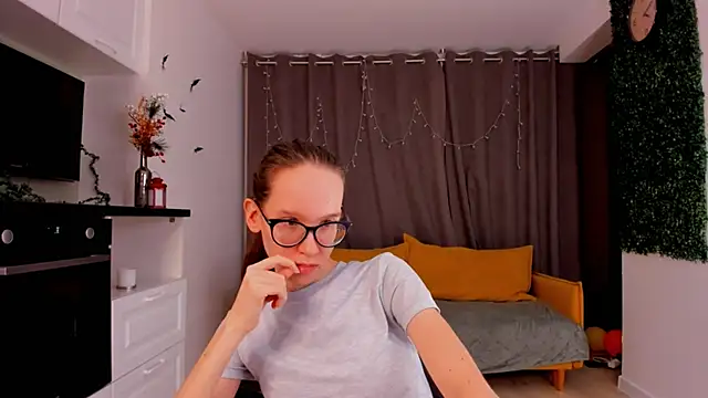 BettyBrowni online show from 01-30-25, 01:22