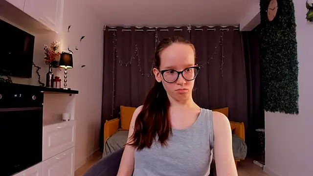 BettyBrowni online show from 02-05-25, 07:10