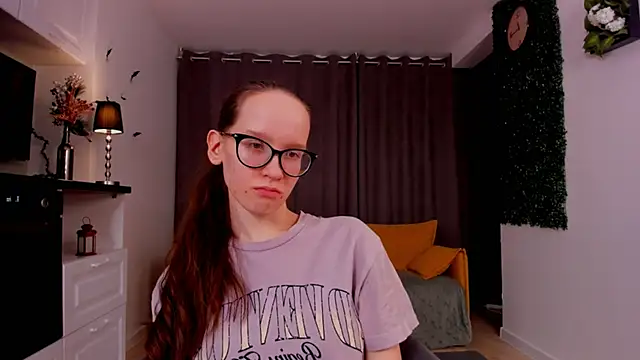 BettyBrowni online show from 03-04-25, 10:16