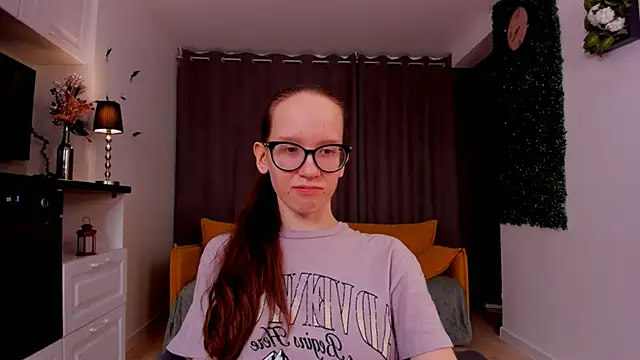 BettyBrowni online show from 03-05-25, 01:21