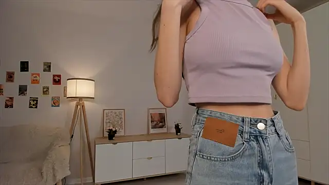 BettyBrowni online show from 03-10-25, 10:13