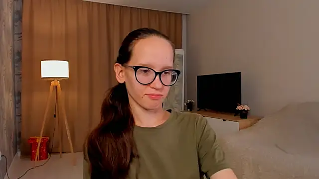 BettyBrowni online show from 09-19-25, 04:07