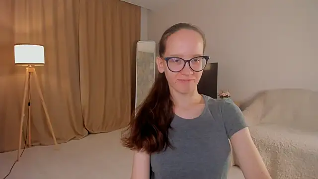 BettyBrowni online show from 10-19-25, 04:07